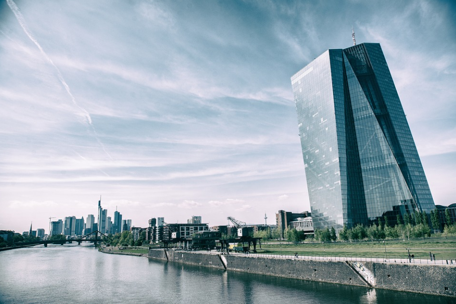 Centrale banken in de vuurlinie