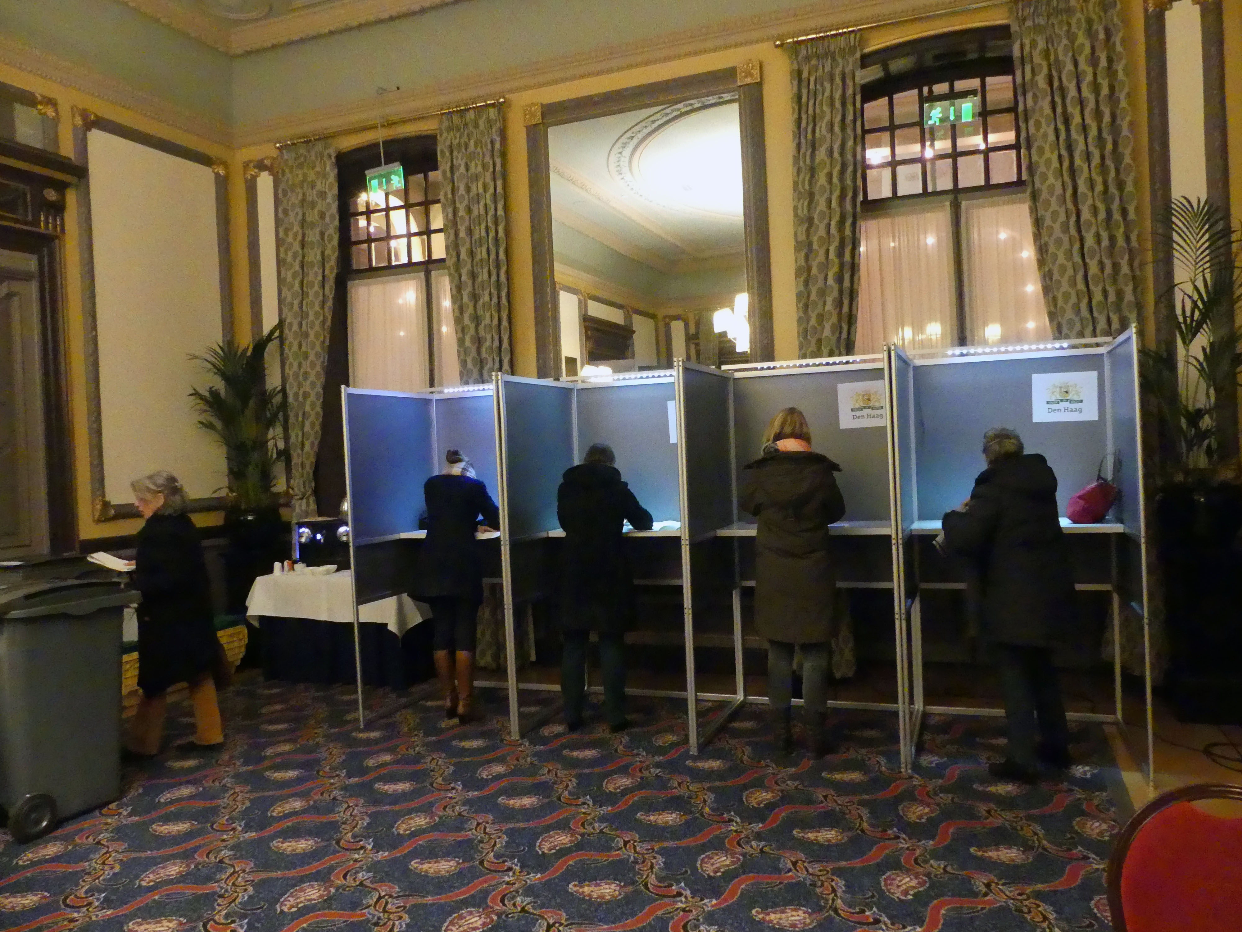 Uitzonderlijk hoge uitkomstdrempels maken correctief referendum weinig zinvol