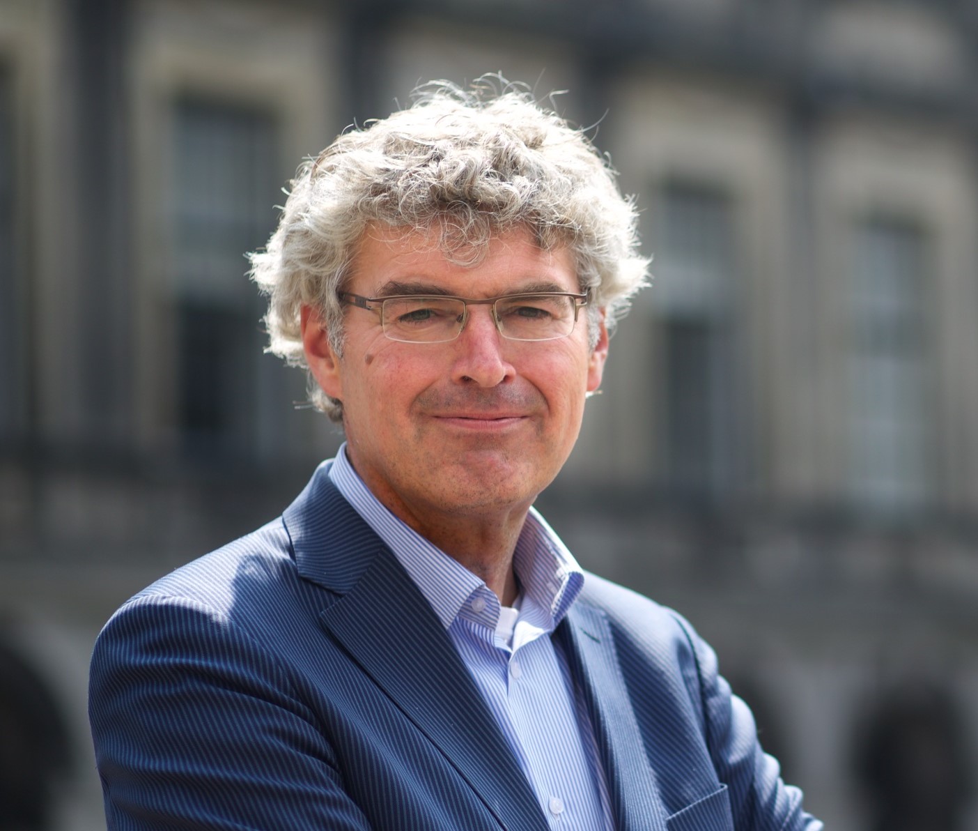 Wie bepaalt welke informatie de Kamer krijgt?